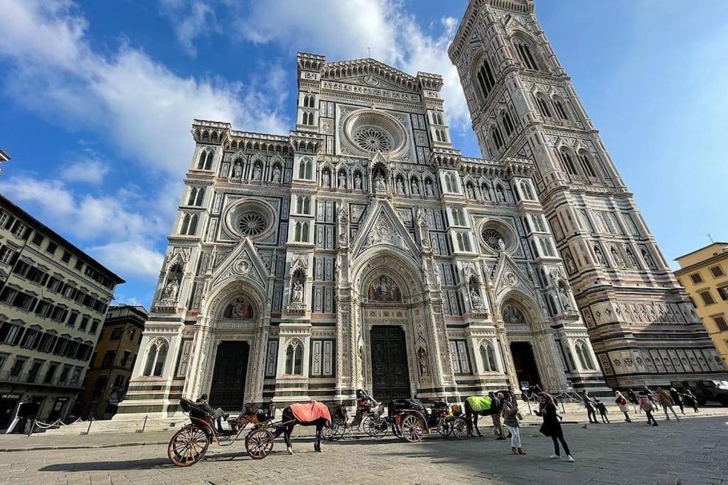 Unyca - Duomo Luxury View Apartment Florence Exterior photo